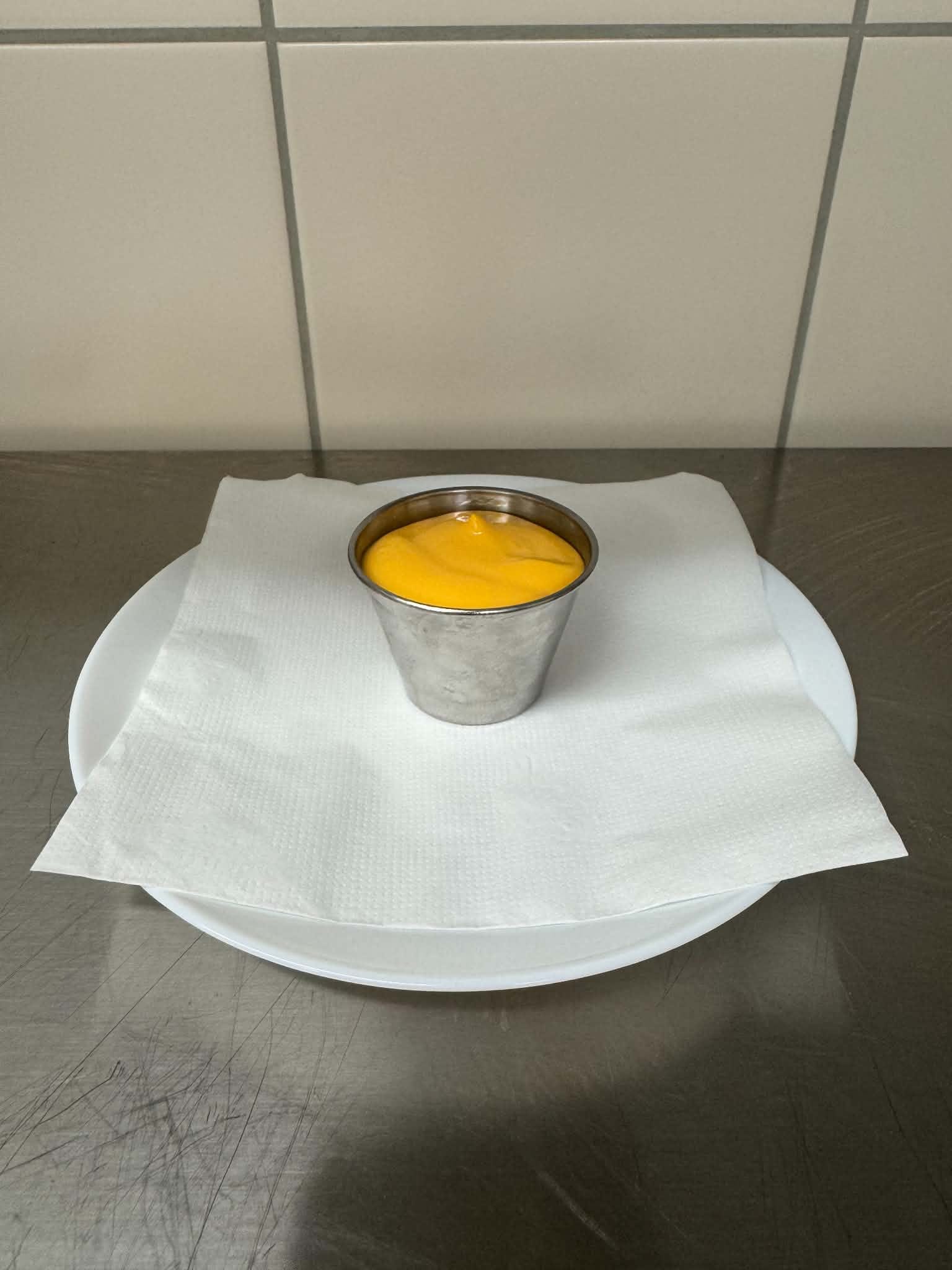 Cheddarová omáčka